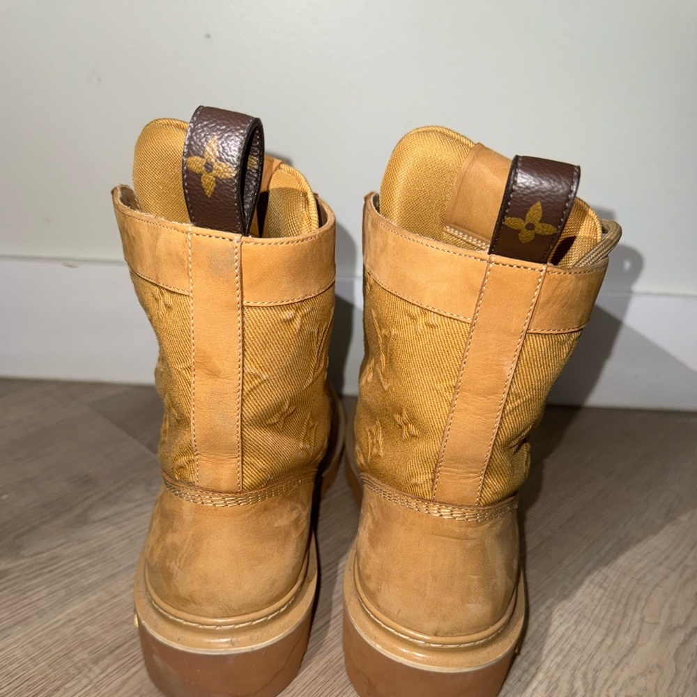 Louis Vuitton Ranger Boots with monogram - Picture 7 of 9